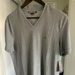 Men’s Michael kors kids shirt V neck. Fitted
